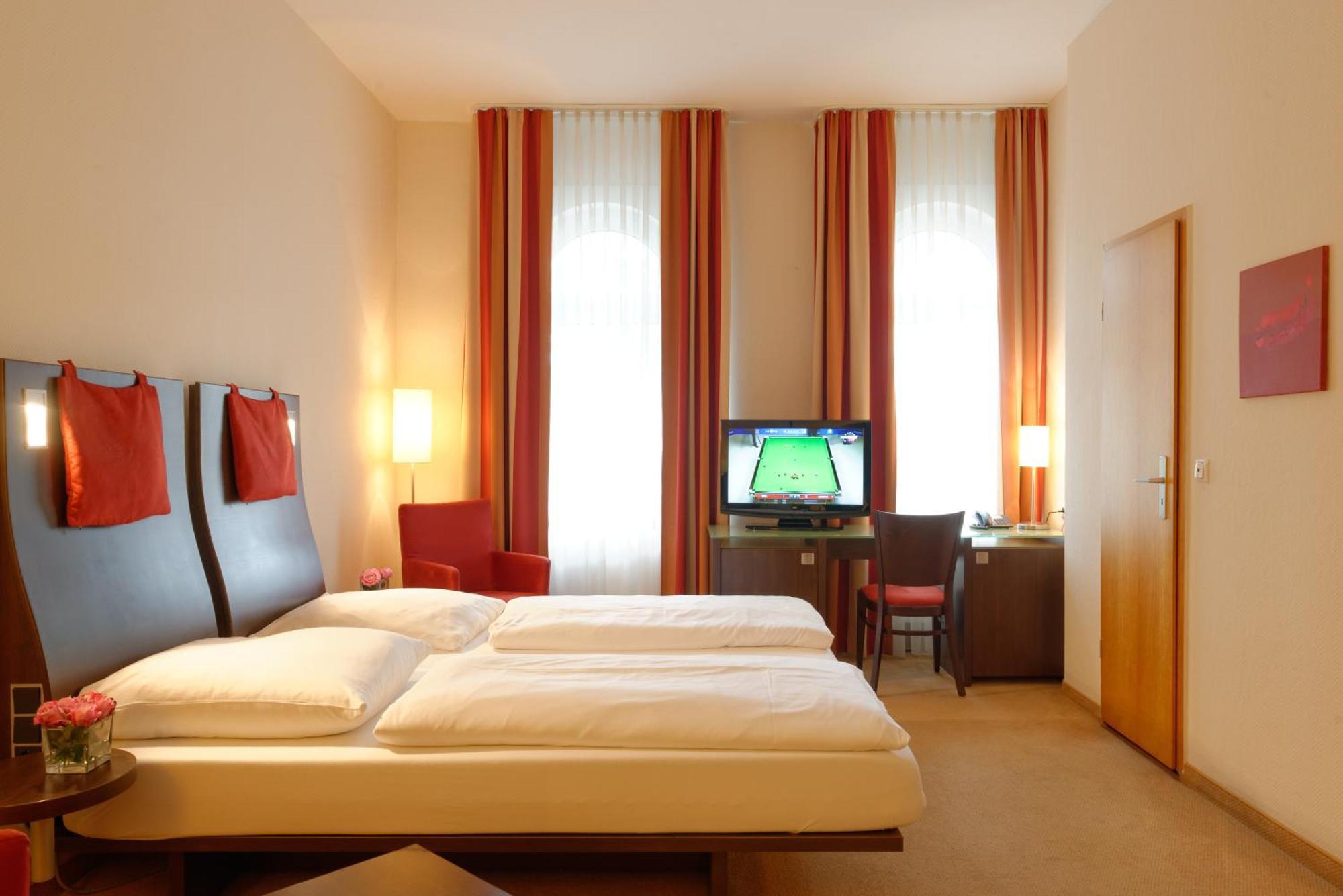 Maris Hotel シュタインフーデ エクステリア 写真